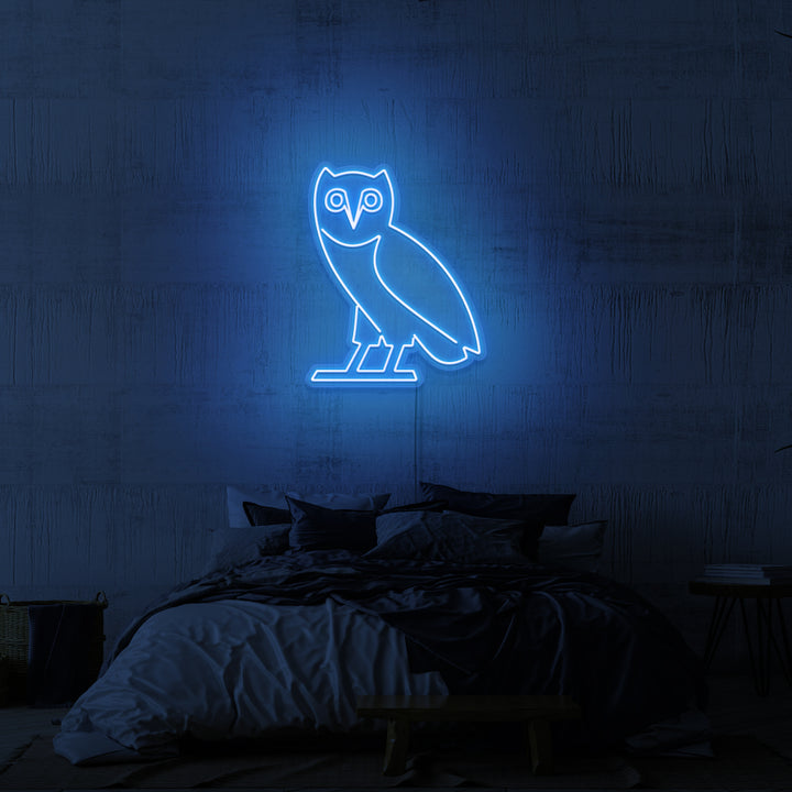 Leuchtreklame „Eule“.