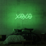 „XOXO“ NEONSCHILD