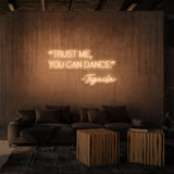 Leuchtreklame „TEQUILA DANCE“.