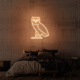 Leuchtreklame „Eule“.