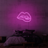 Leuchtreklame „Beißende Lippen“.