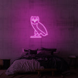 Leuchtreklame „Eule“.