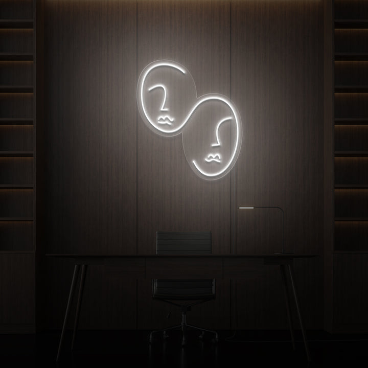 Leuchtreklame „PARTNER“.