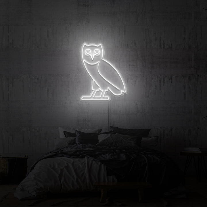 Leuchtreklame „Eule“.