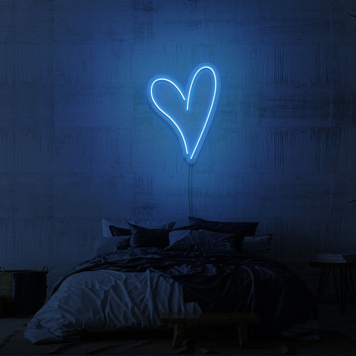 Leuchtreklame „DAS HERZ“. 