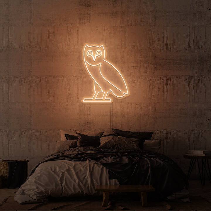 Leuchtreklame „Eule“. 