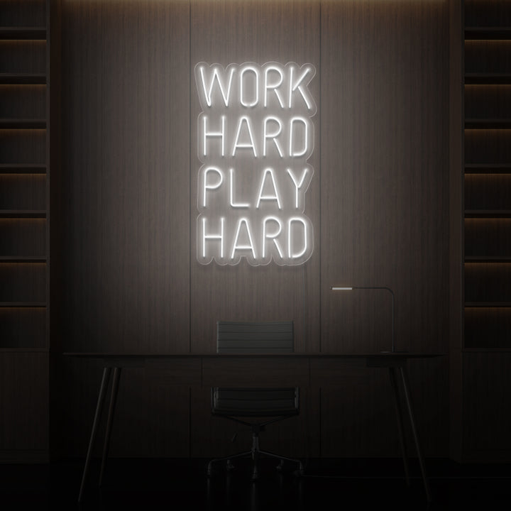 „WORK HARD PLAY HARD“ NEON-SCHILD 