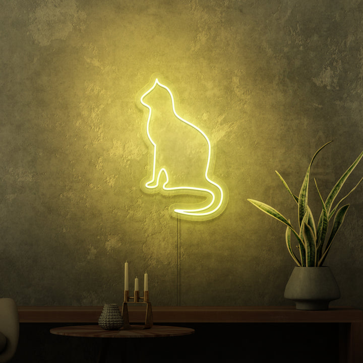 Mini-Leuchtreklame „KAT“. 